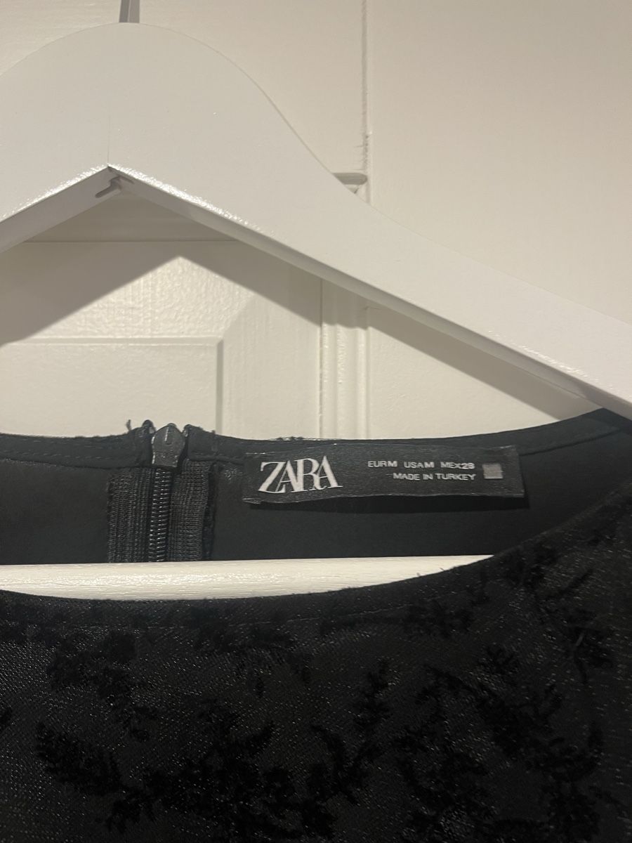 Zara Vestiti: Festkleid – Usato da Richterswil venduto da Luke6 1