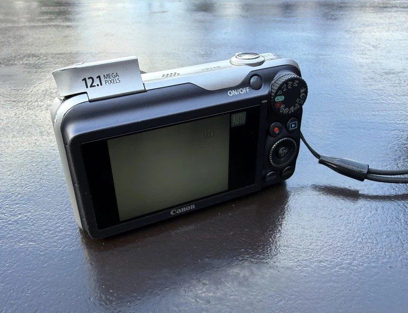 Canon Fotocamera: Canon PowerShot SX220 HS 12.1 MP – Usato da Reinach BL venduto da colmarer 3
