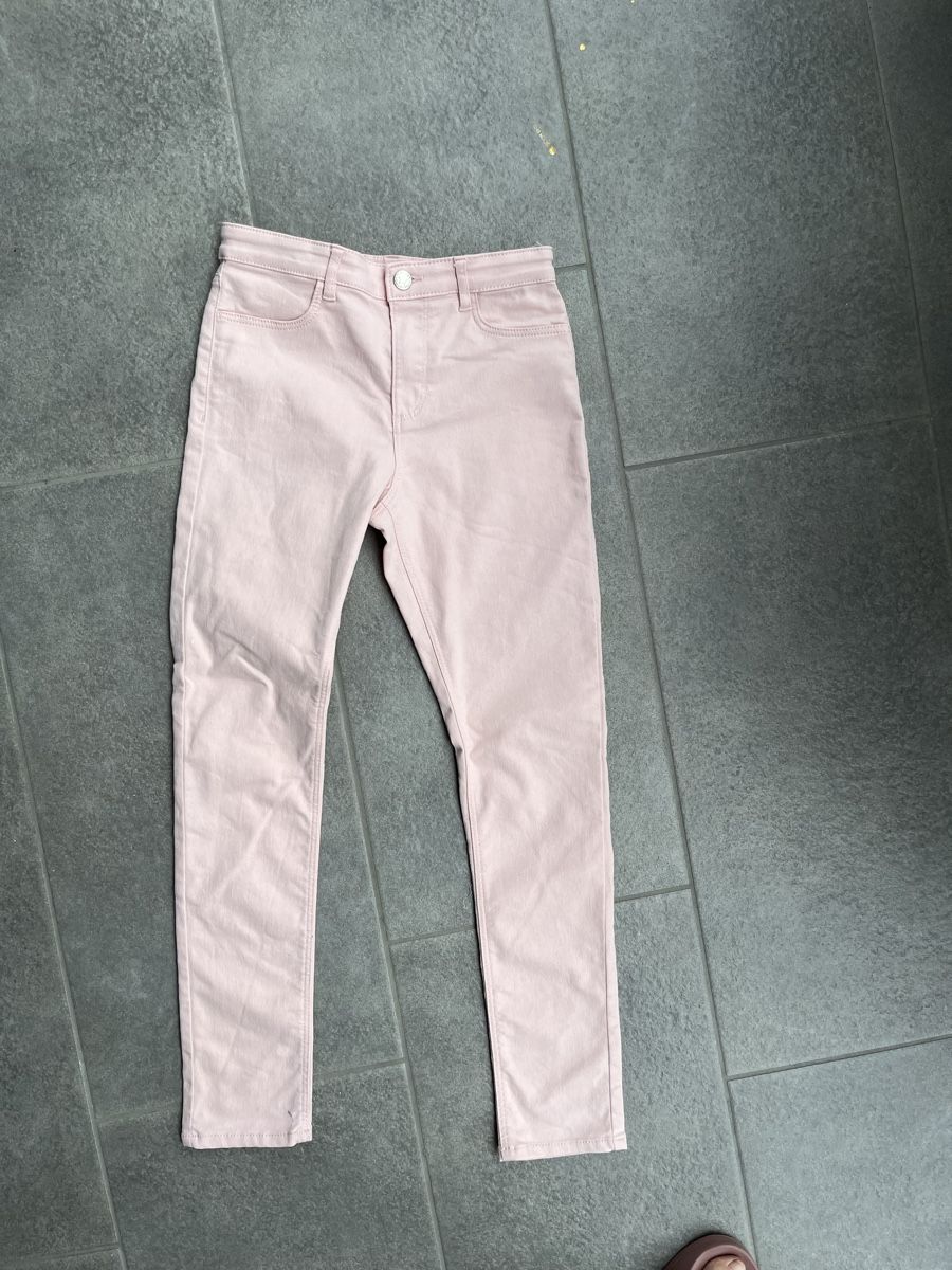 H&M Pantaloni: Jeans / Hose H&M 146 – Usato da Wil ZH venduto da Wonderwoman76