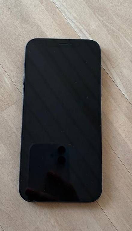 Apple Handys / Smartphones: Apple Iphone 12 Handy – Gebraucht aus Züberwangen von nora3008