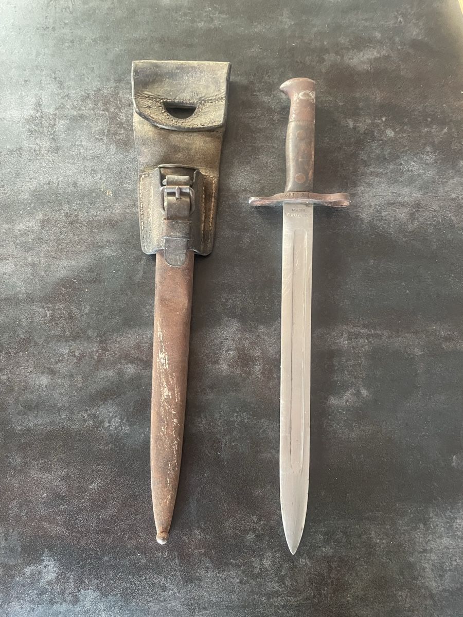 Schweizer Armee Armi bianche: Baïonnette – Usato da Vallamand venduto da Bricbracbroc82