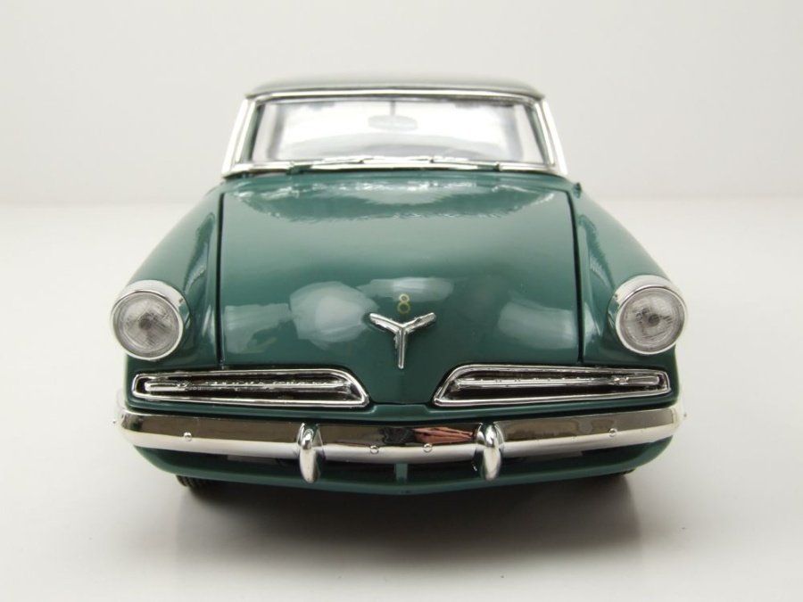 Modellautos: Studebaker Commander Starliner 1953-1955 grün / grau    1:18 – Neu und originalverpackt aus Gerlafingen von espero88 3