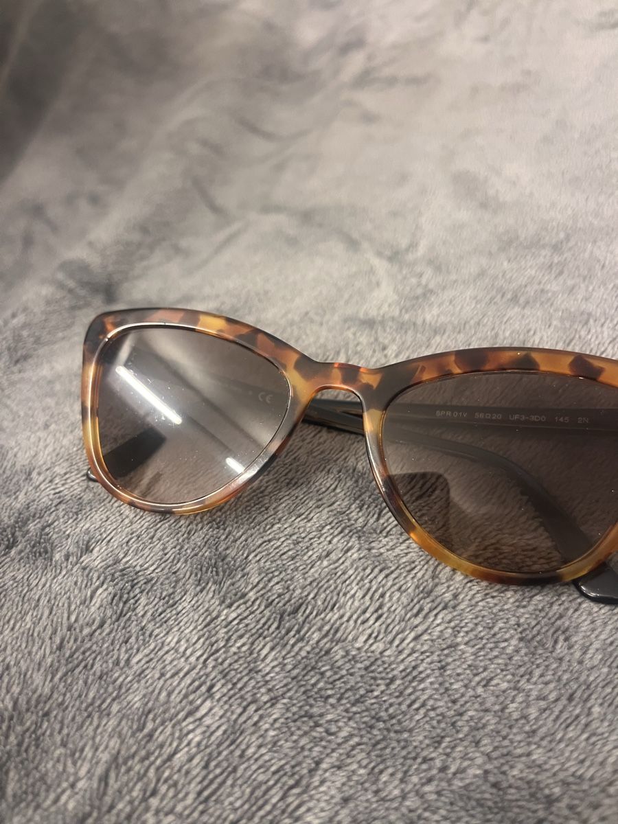 Prada Brillen & Gläser: Prada Sonnebrille / Sonnenbrille / Prada – Gebraucht aus Bülach von Lele_00 3