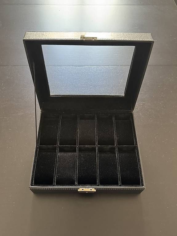 Scatole porta orologi: Uhrenbox 25 / 20 / 8 – Usato da Basel venduto da Klingelbergstrasse 2