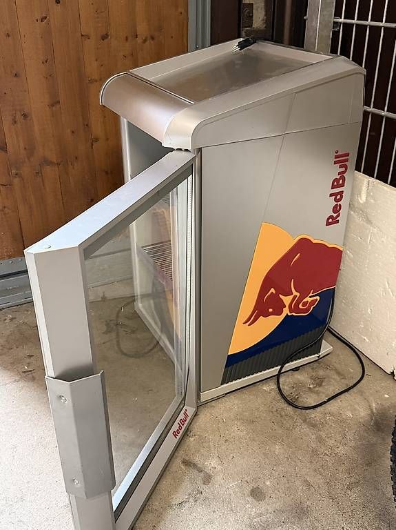 Red Bull Frigoriferi: RED BULL Kühlschrank – Usato da Bretzwil venduto da XxXDragPasXxX 2