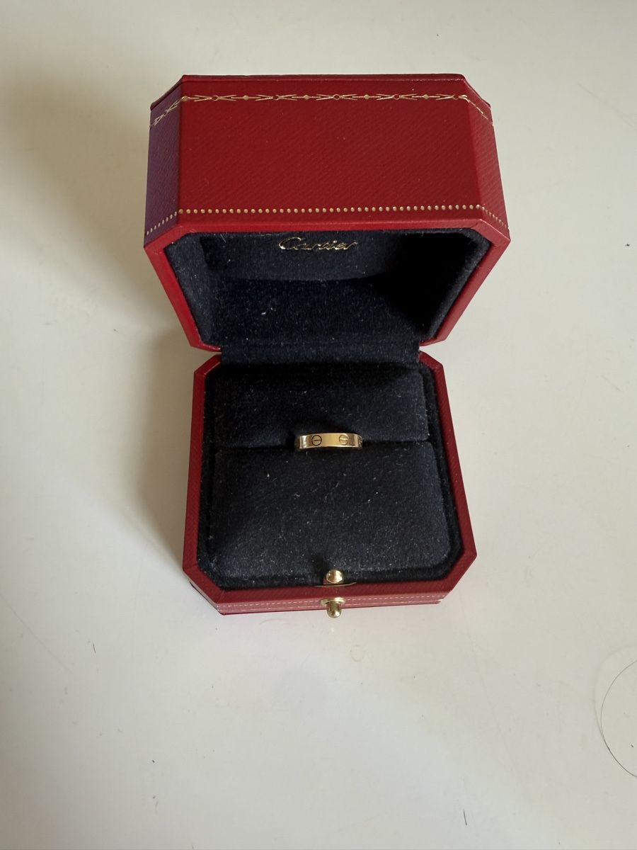 Cartier Anelli: Cartier Love Ring Kleines Modell – Usato da Schwerzenbach venduto da Cscollazo 3