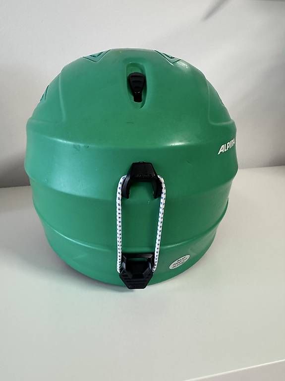 Helme: Alpina Skihelm – Gebraucht aus Thalwil von ben_tzy8 2