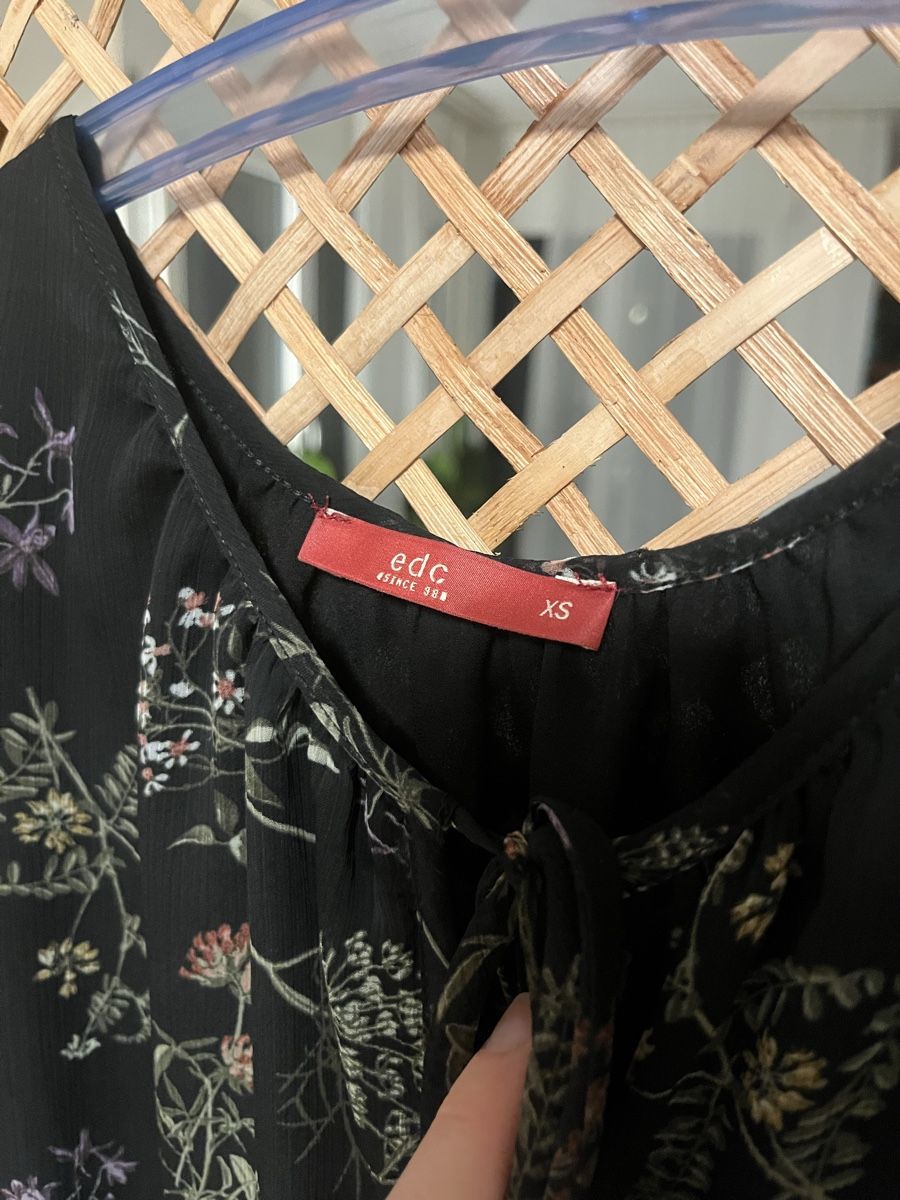 Esprit Camicette: Schwarze Bluse von EDC, Grösse S – Usato da Oberrieden venduto da Schnaepplijaeger_24 1