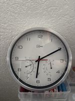 Horloge murale radioguidée