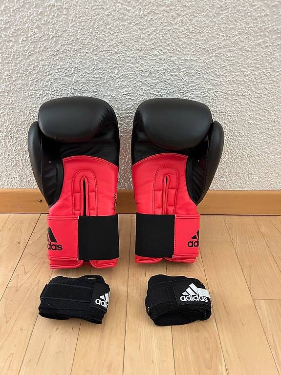 Adidas Handschuhe & Handstulpen: Boxhandschuhe Adidas – Gebraucht aus Fislisbach von Asino007 1