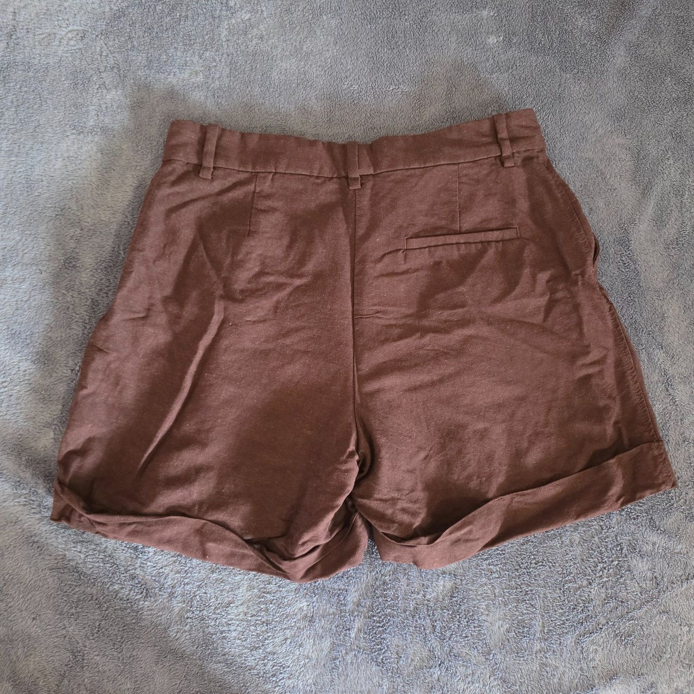 H&M Hosen: H&M Shorts Gr. 40 "Dunkles Pflaumenlila" – Neu (gemäss Beschreibung) aus Fehraltorf von shiilaa.hoot 1
