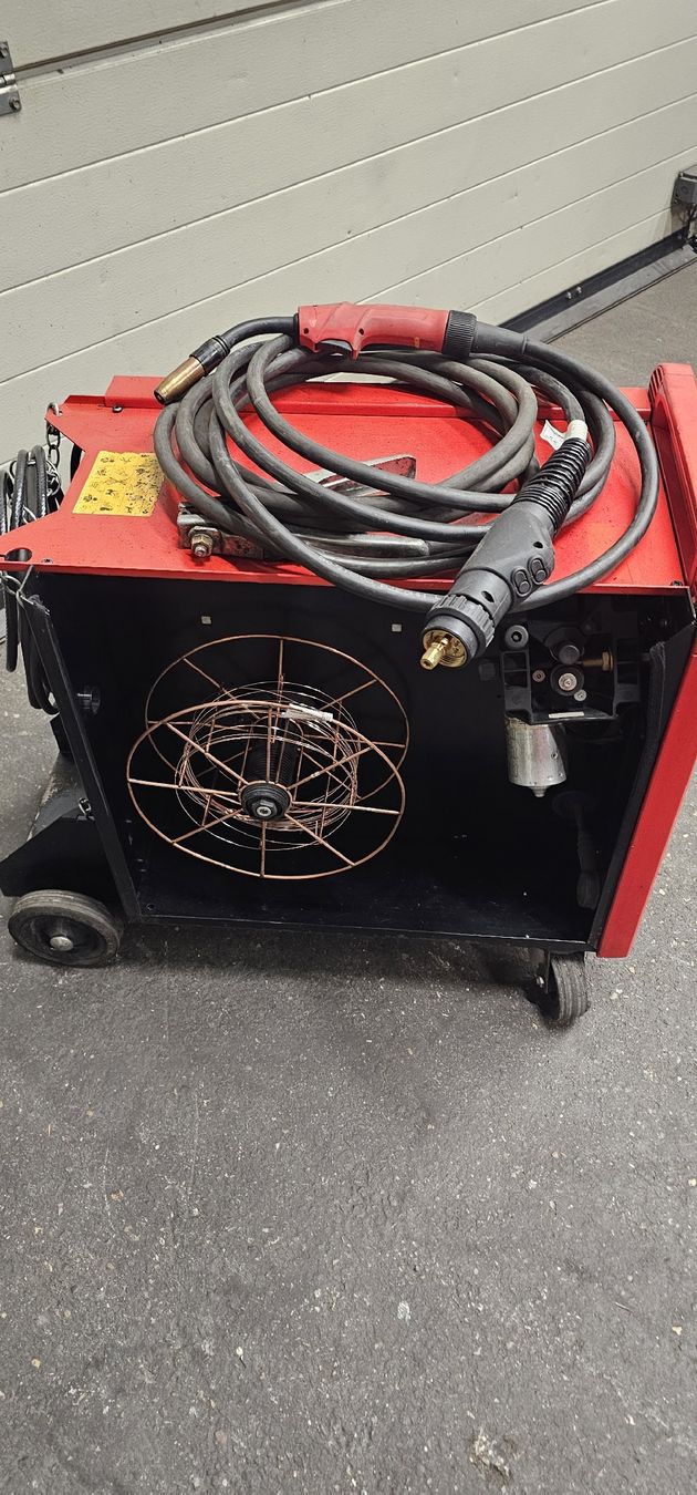 Oerlikon Saldatori: Schweissanlage Fronius Variostar 2500 – Usato da Emmenbrücke venduto da inf_l8yf 7