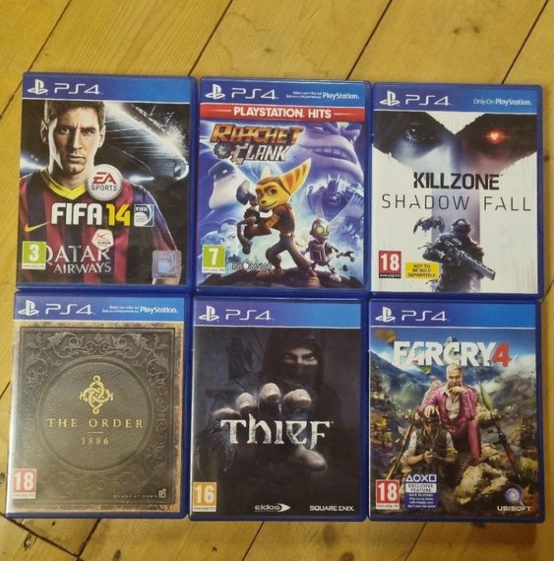 Sony Spiele: PS4 Spiele Bundle (17 Spiele) – Gebraucht aus Oberrieden von Yasmin_8 2