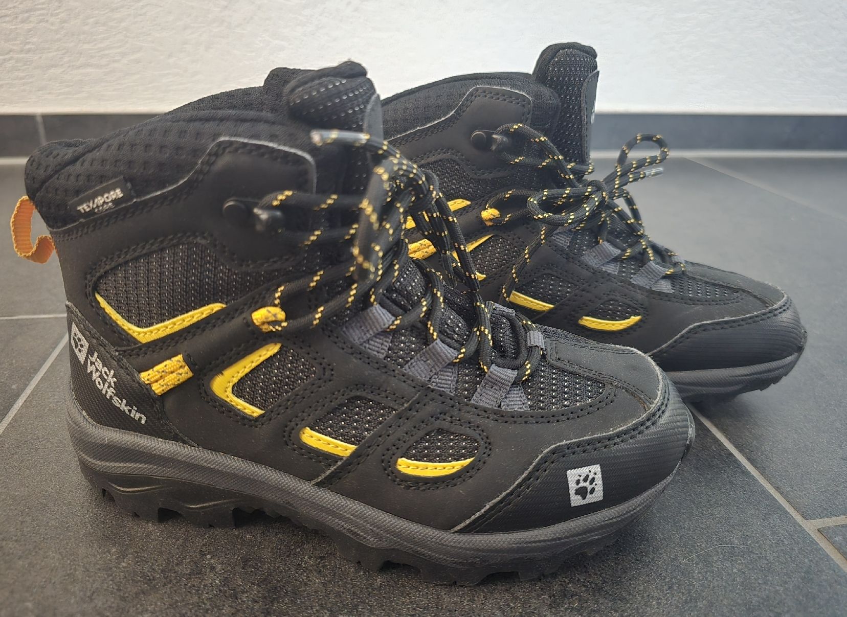 Jack Wolfskin Scarpe per ragazzi: Jack Wolfskin Wanderschuhe Grösse 31 NEUWERTIG – Nuovo (secondo la descrizione) da Birmensdorf ZH venduto da nad_5hfd 2