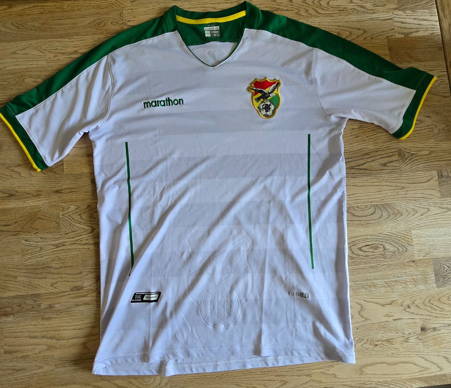 Canottiere & Pantaloni: Bolivien | 2019 – Usato da Zollbrück venduto da MiKron