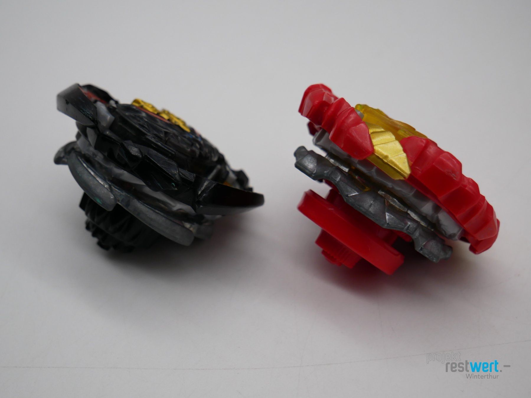 Hasbro Giocattoli: HASBRO Beyblade QuadDrive Cosmic Vector Battle Set – Usato da Winterthur venduto da Restwert_Winterthur 2