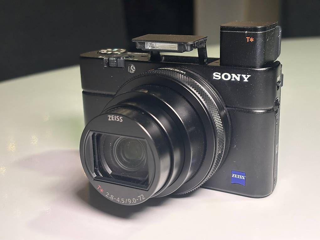 Sony RX100 VII - 2 Akkus - Sony Lederetui LCJ-RXK (Gebraucht) in ...