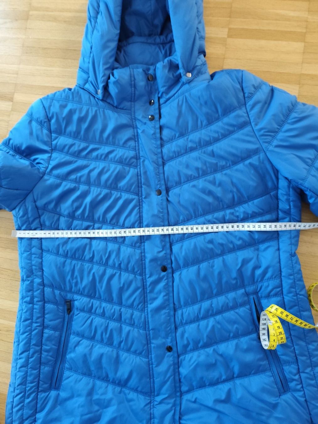 Fuchs Schmitt Giacche: Leichte Winterjacke, Grösse 46 – Usato da Unterägeri venduto da Fortune8 1