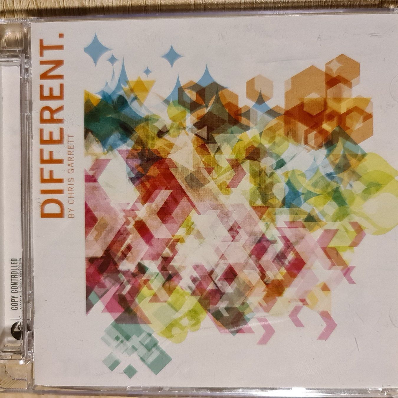 CD: CD Different by Chris Garret – Usato da Dintikon venduto da Vexi
