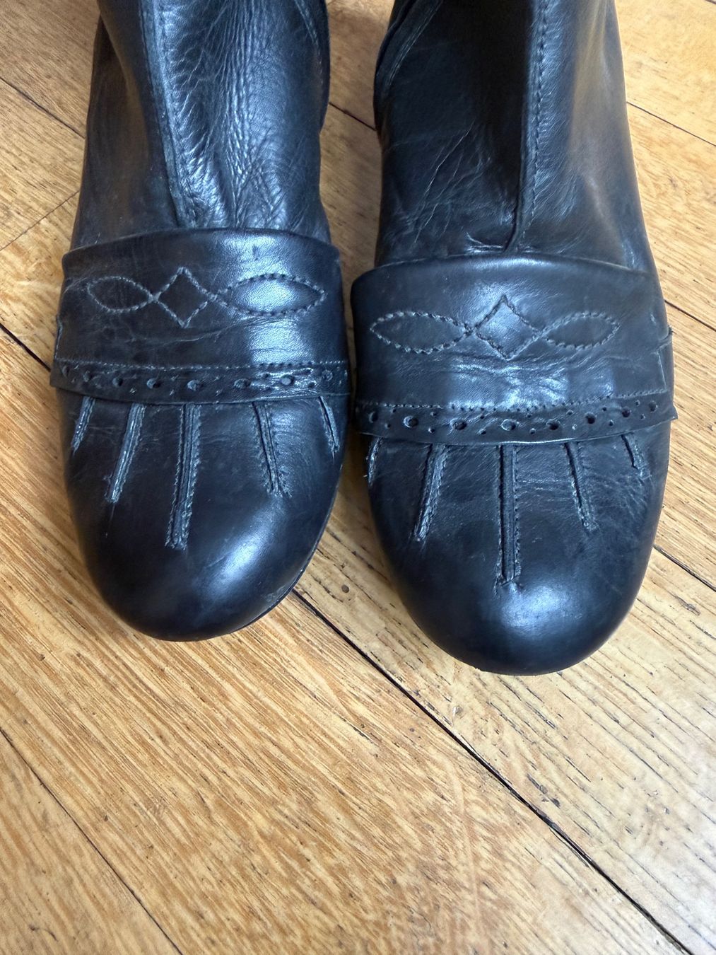 Vic Matié Scarpe da donna: Leder Stiefeletten Vic Matie Gr 39 – Usato da Basel venduto da Ervaine 2