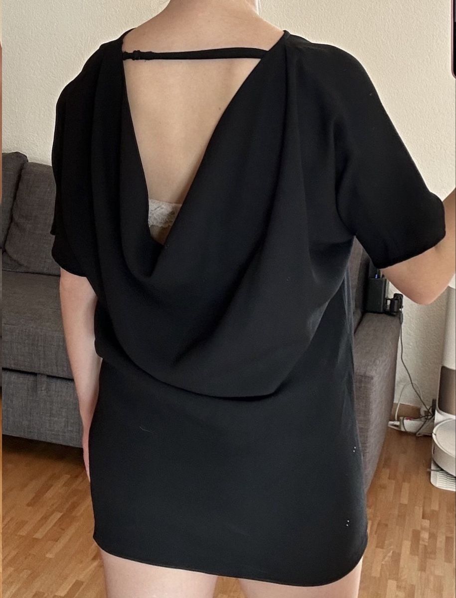 Guess Robes: Guess Black Dress Size S good condition – D'occasion à Luins par vvs_7kqr 1