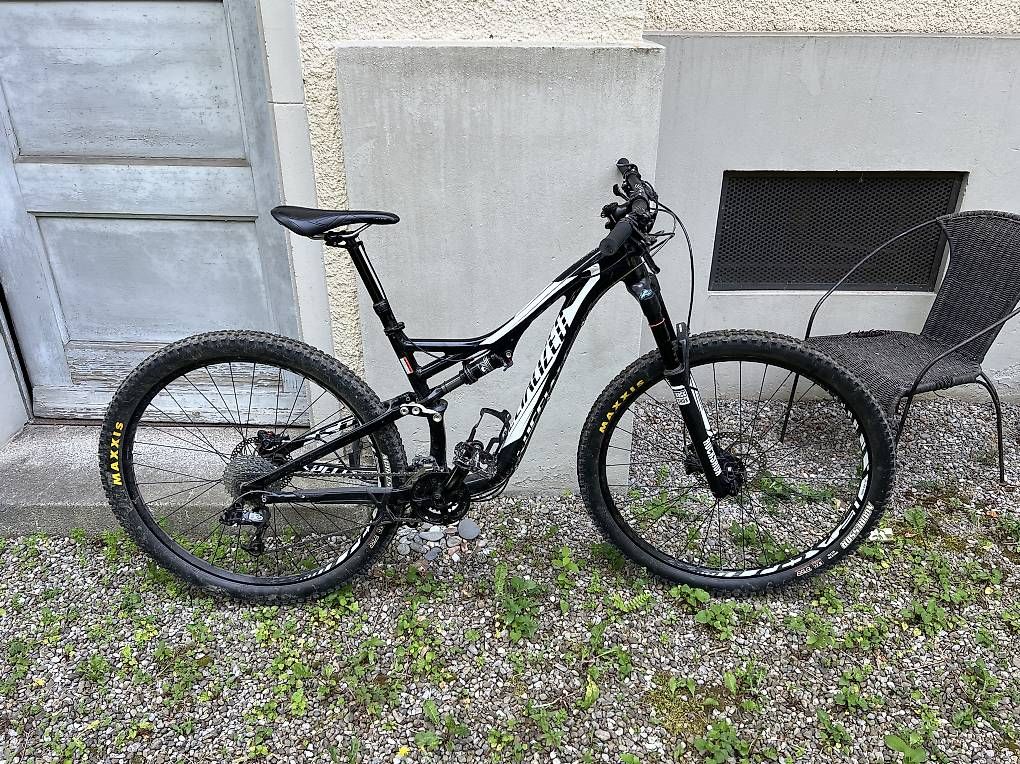 Specialized Vélos: Specialized Stumpjumper Comp Evo – D'occasion à Bern par Bubius