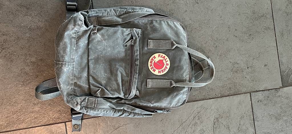 Zaini: Fjallraven Rucksack grau  – Usato da Frauenkappelen venduto da ann_65rk