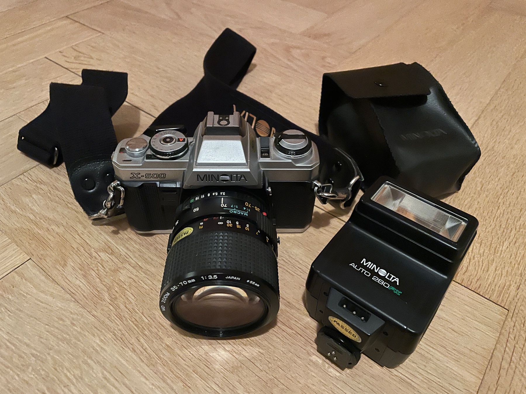 Minolta Fotocamera: Minolta X-500 mit Zoomobjektiv und Blitz – Usato da Amriswil venduto da samuel999