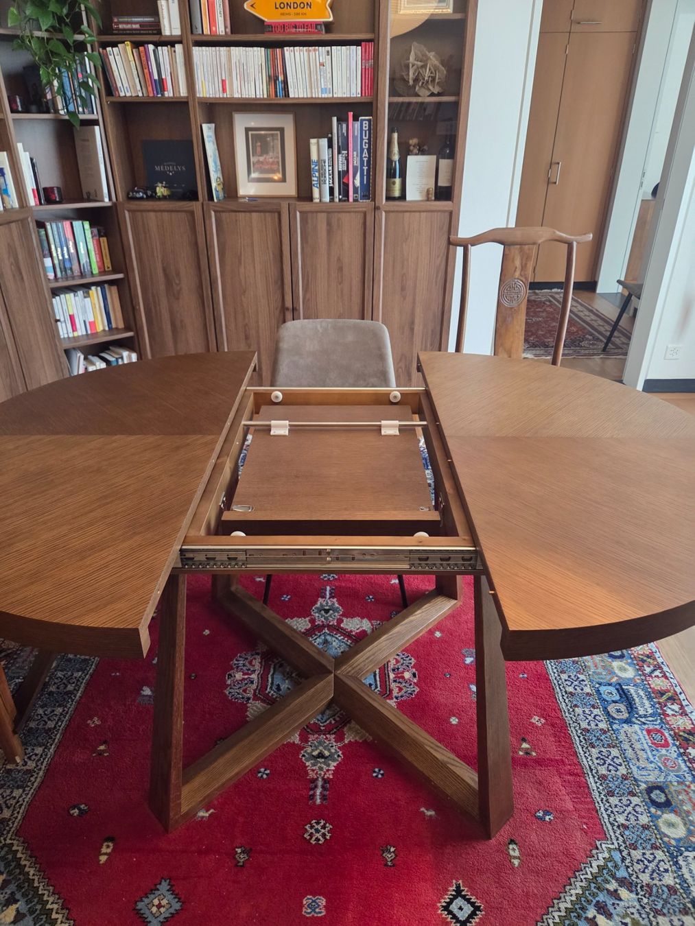 Tische: Extendable dining table - Made.com – Gebraucht aus Zürich von sar_xn2x 1