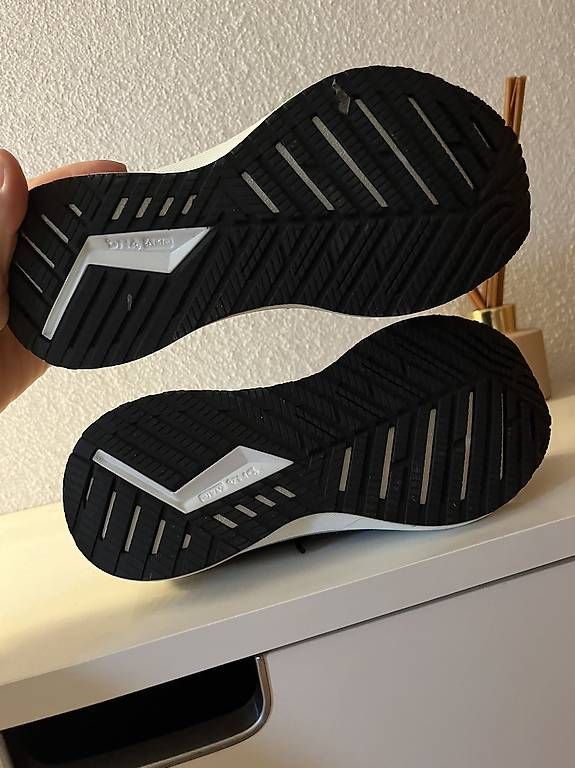 Scarpe da uomo: Brooks Levitate Laufschuh – Usato da Buttisholz venduto da Katja_H 1