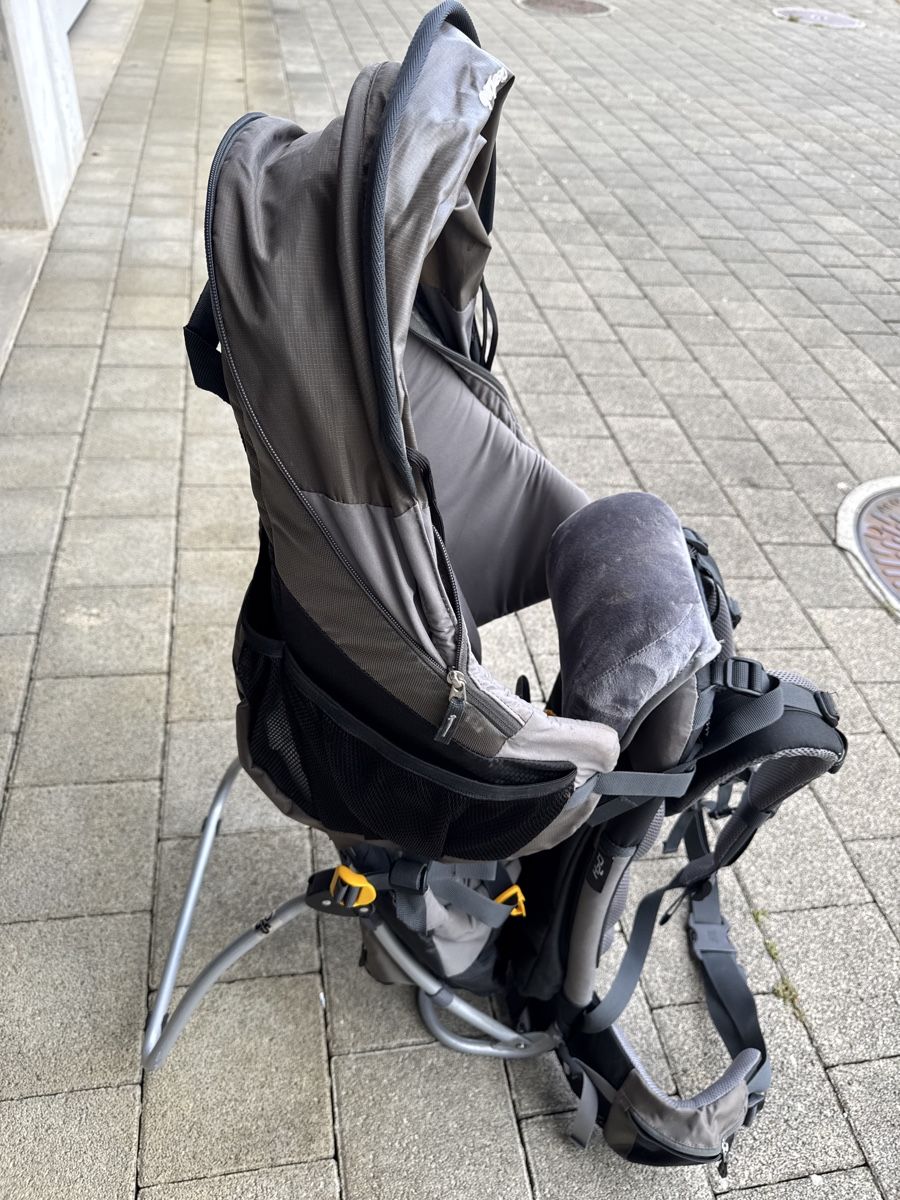 Deuter Marsupi portabebè: Deuter Kindertrage zum Wandern – Usato da Gelterkinden venduto da Familienferien 4