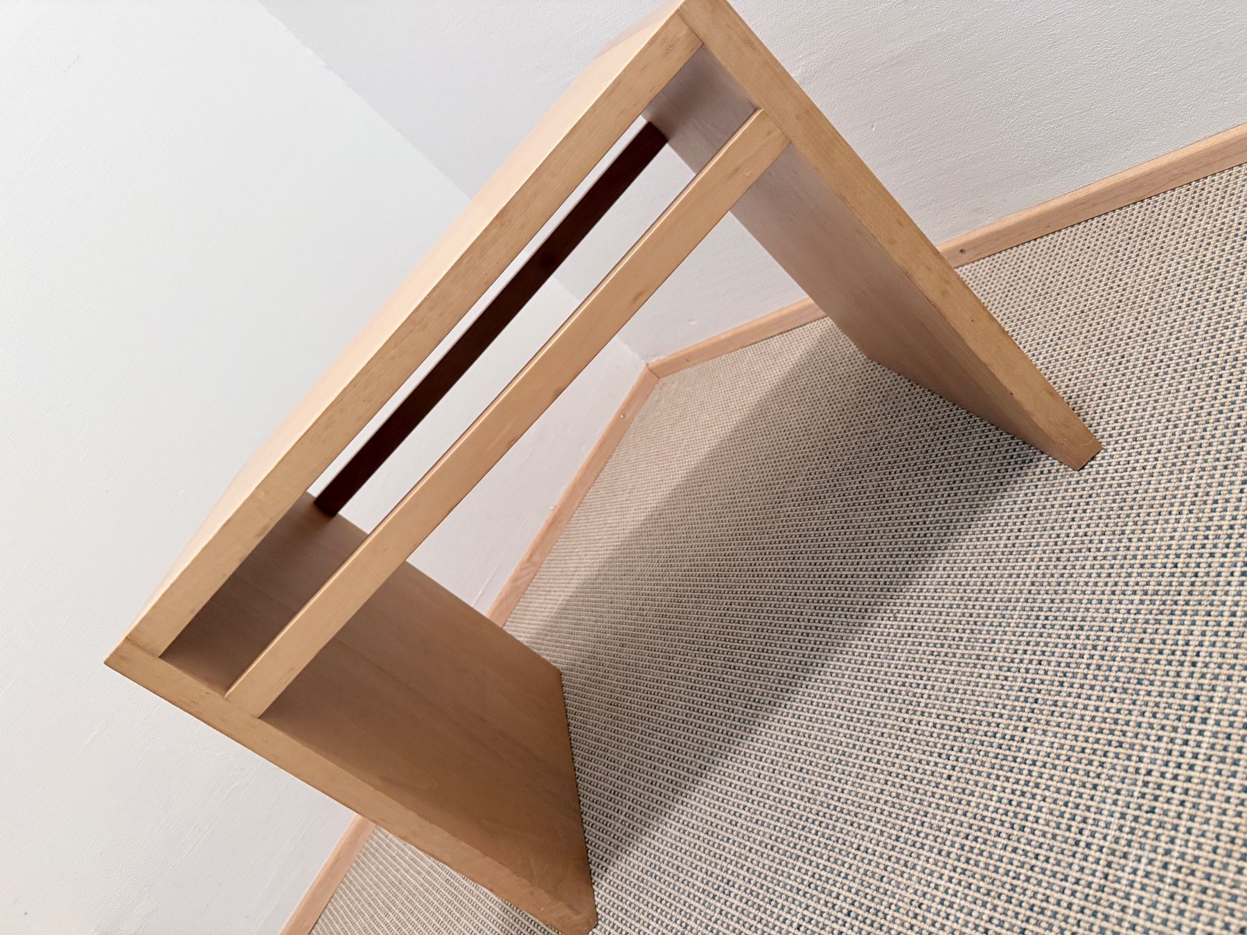 Tavoli: Beistell-Tisch Nussbaum – Usato da Jona venduto da Be4 1