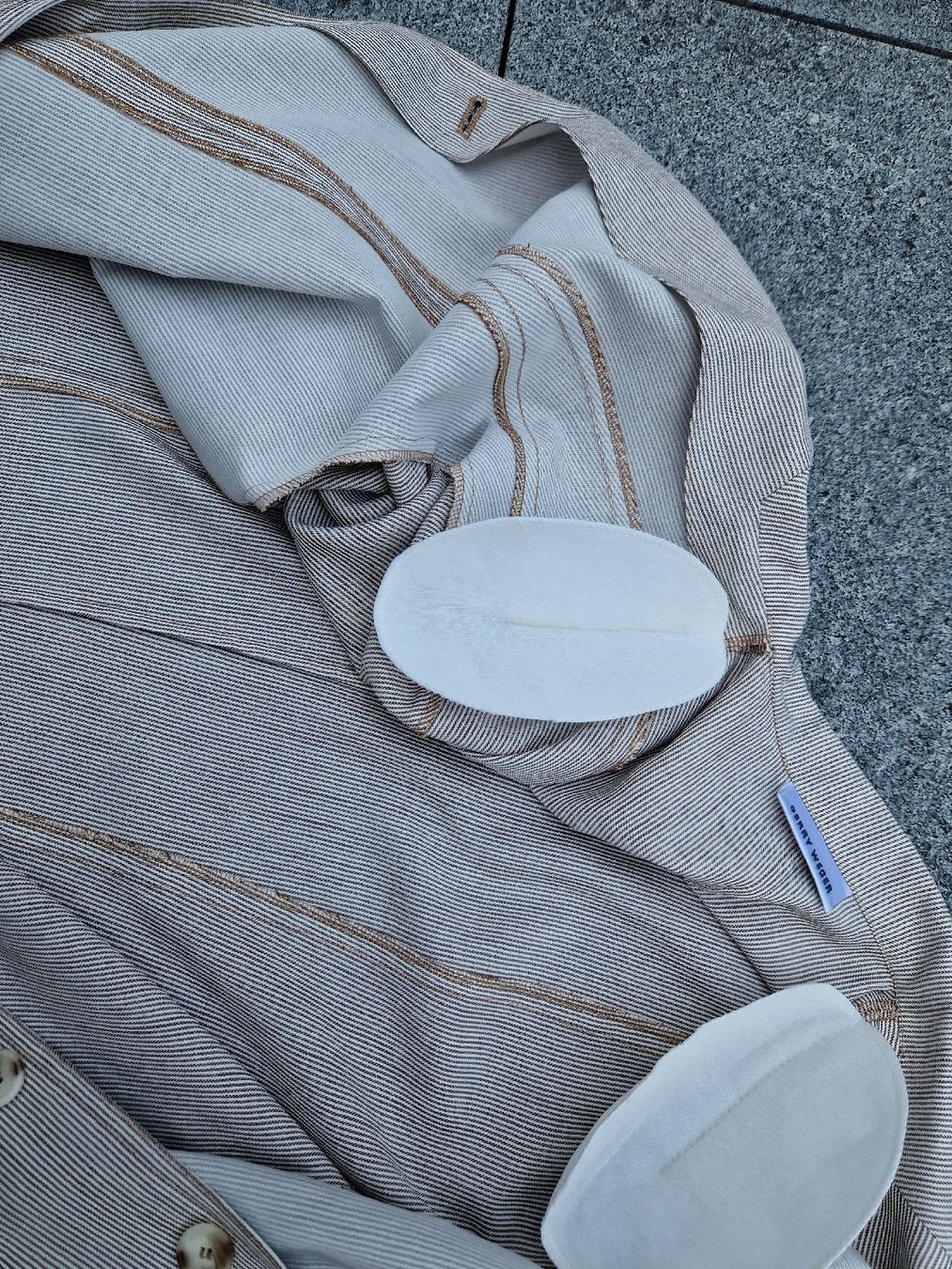 Gerry Weber Completi & Tailleur: Gerry Weber Kurzarmanzug gestreift Gr. 40 – Usato da St. Gallenkappel venduto da Kevinofski 2