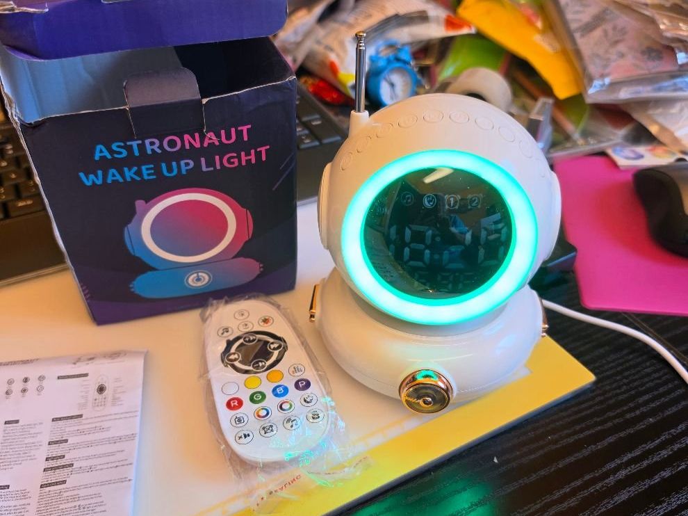 Réveils: ASTRONAUT WAKE UP LIGHT – Neuf avec emballage d'origine à Dintikon par bonita099 2