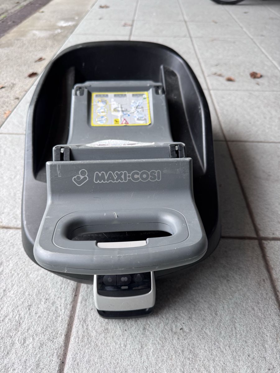 Maxi-Cosi Seggiolini per auto: Maxi Cosi FamilyFix Isofix Base – Usato da Thalwil venduto da ver_jql9