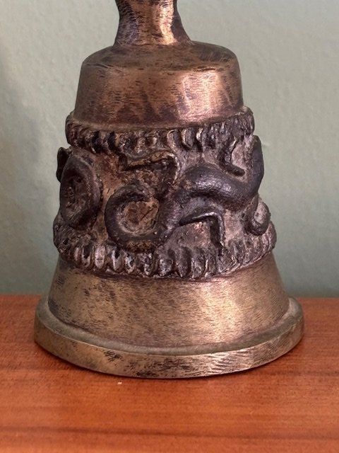 Campanacci mucche: Kleines bronze Glöckchen – Usato da Zürich venduto da 2bis 2