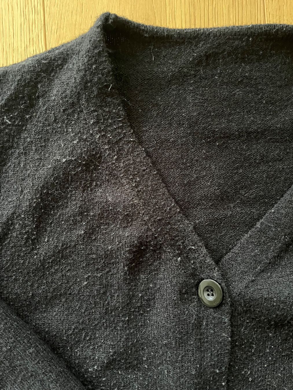 Vestes: Schwarzes Strickjäckchen Basic M-L – D'occasion à Gümligen par blackberrys 3