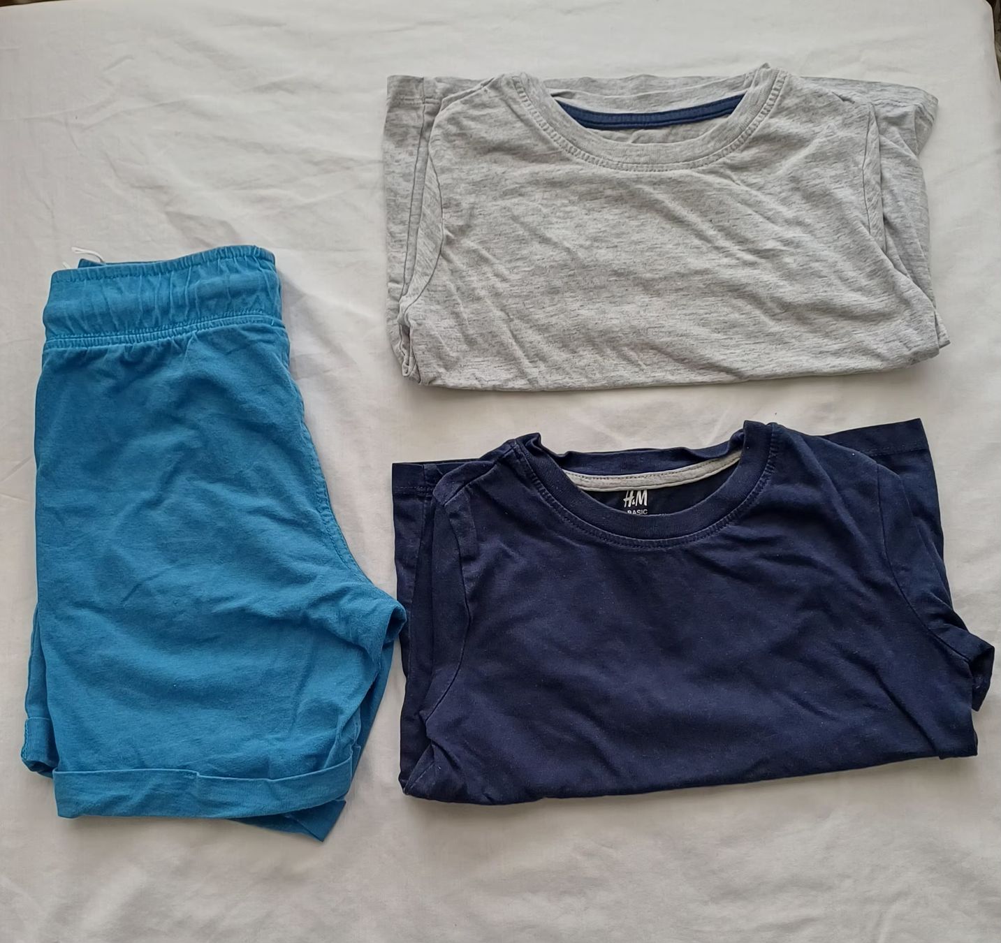 Lotti & Set di vestiti: TShirts + Shorts – Usato da Bern venduto da uwi_8t7x