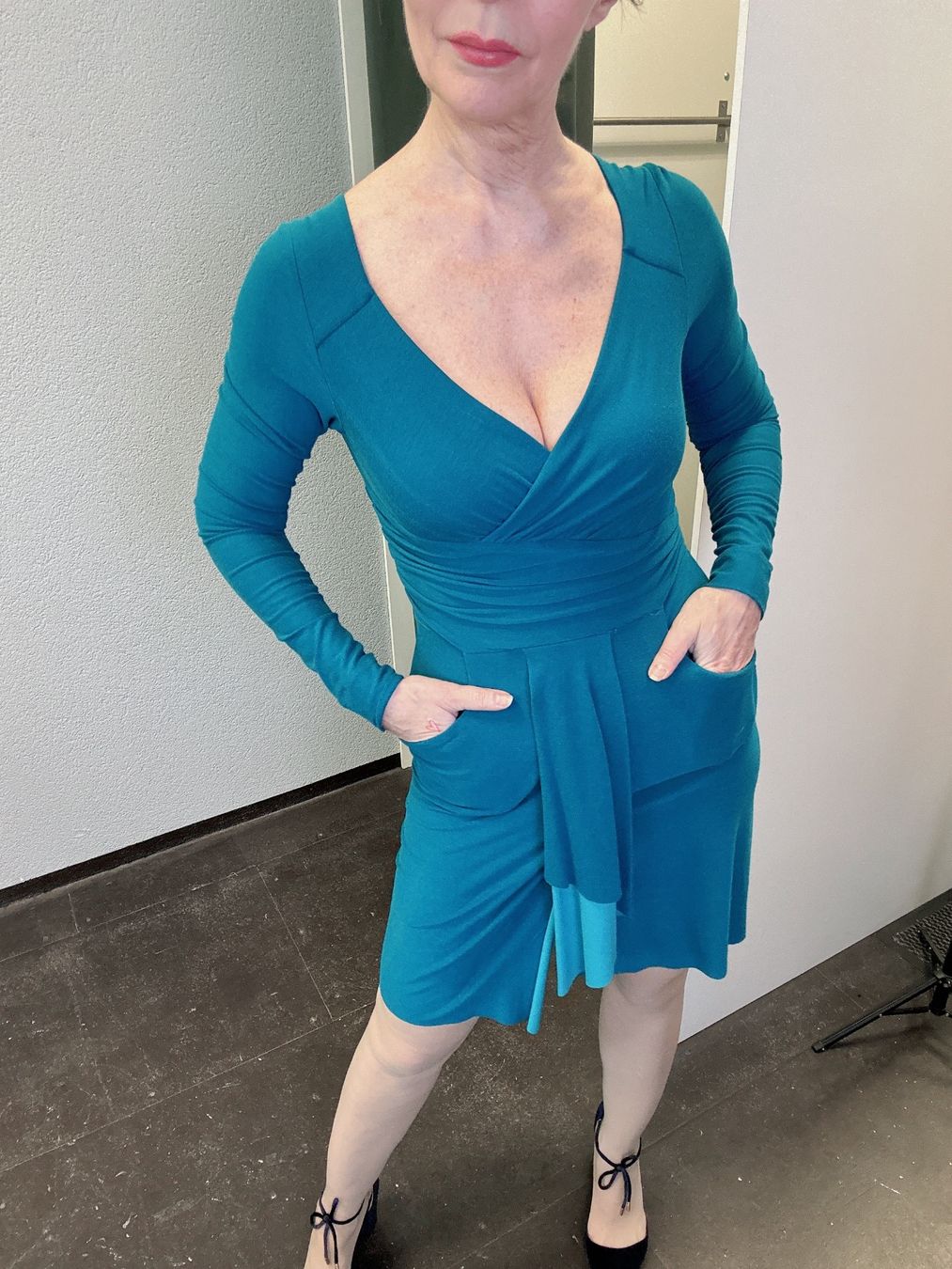 Twinset Vestiti: Ein hübsches Kleid von TWIN SET – Nuovo e nell'imballaggio originale da Bern venduto da MyPlaceFashion 1