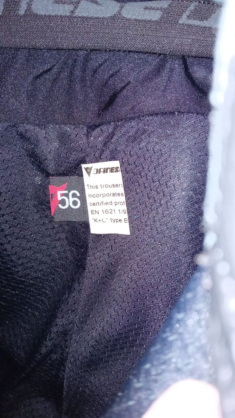 Dainese Anzüge: Lederkombi DUCATI Zweiteiler – Gebraucht aus Haslen AI von 1flintstone1 3
