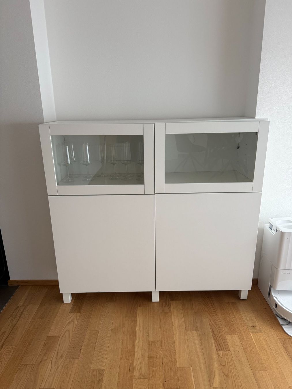 Ikea Schränke: IKEA BESTÅ Schrank mit Glastüren – Gebraucht aus Basel von gul_b99z