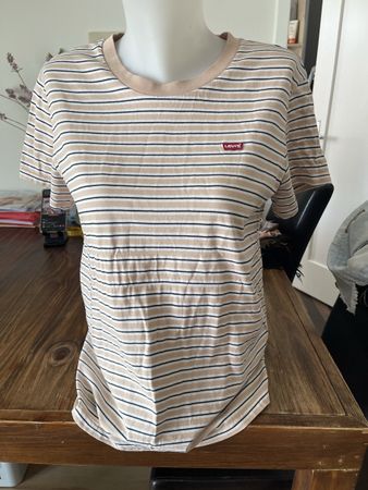 T-shirt Levi's rayé  L comme neuf 100% coton