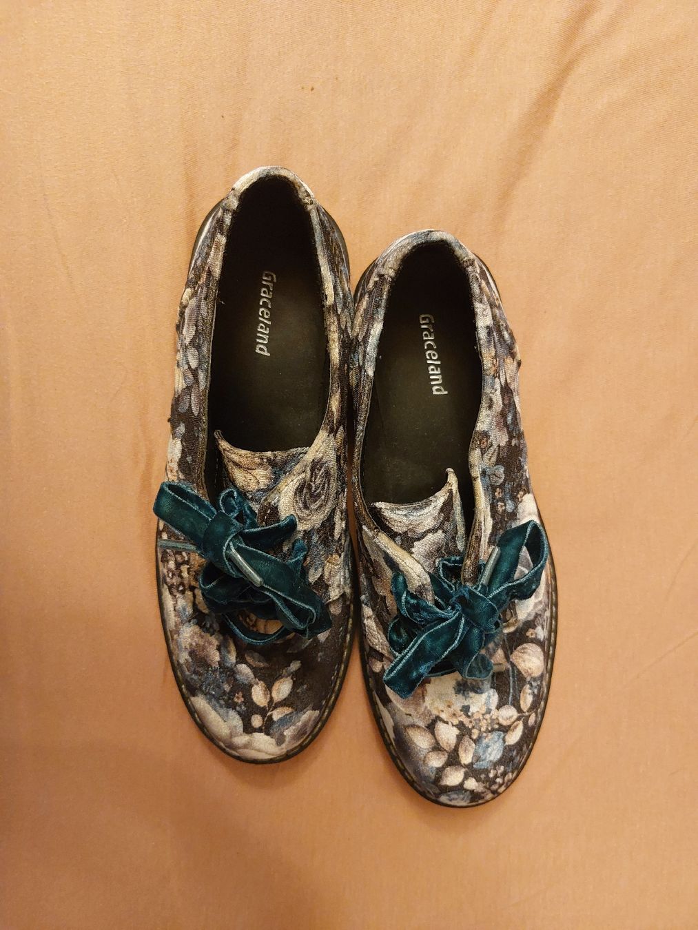 Graceland Scarpe da donna: Halbschuhe Graceland Velvet Blumenmuster – Nuovo (secondo la descrizione) da Gwatt (Thun) venduto da B.D.999 3