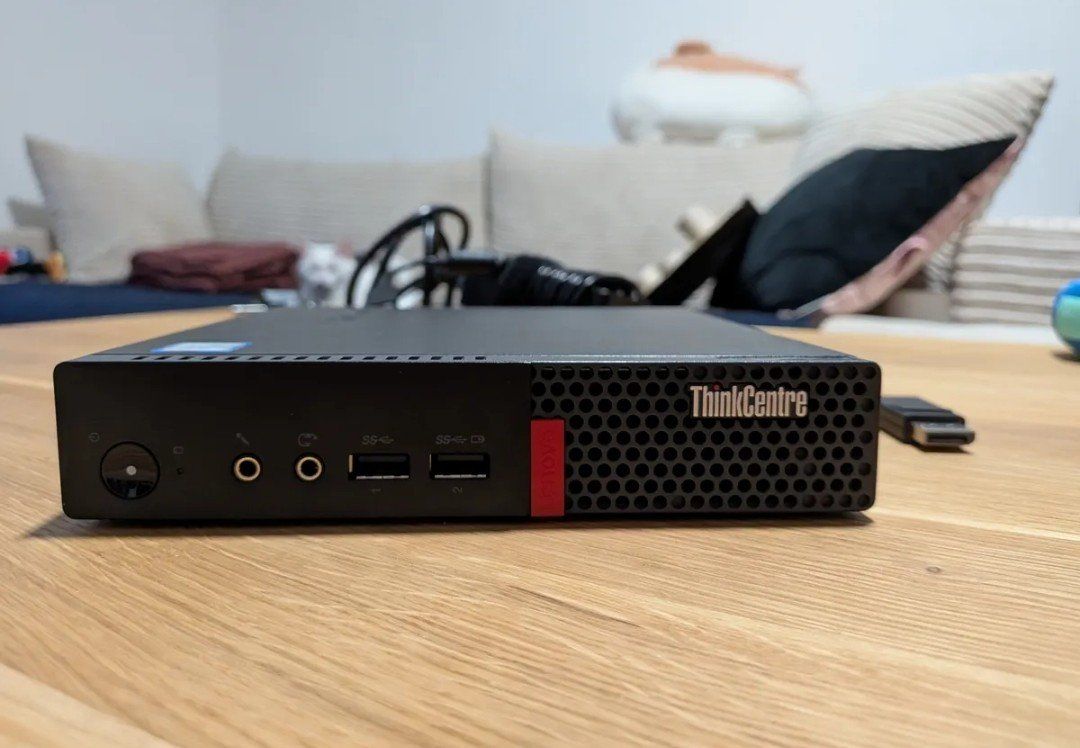 Lenovo PCs: Thinkcentre Lenovo m910q tiny i5 vpro – Gebraucht aus Widnau von PlayTechTown