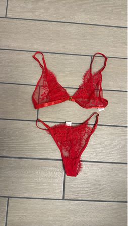 Lingerie rouge passionnée - Dentelle délicate, taille m