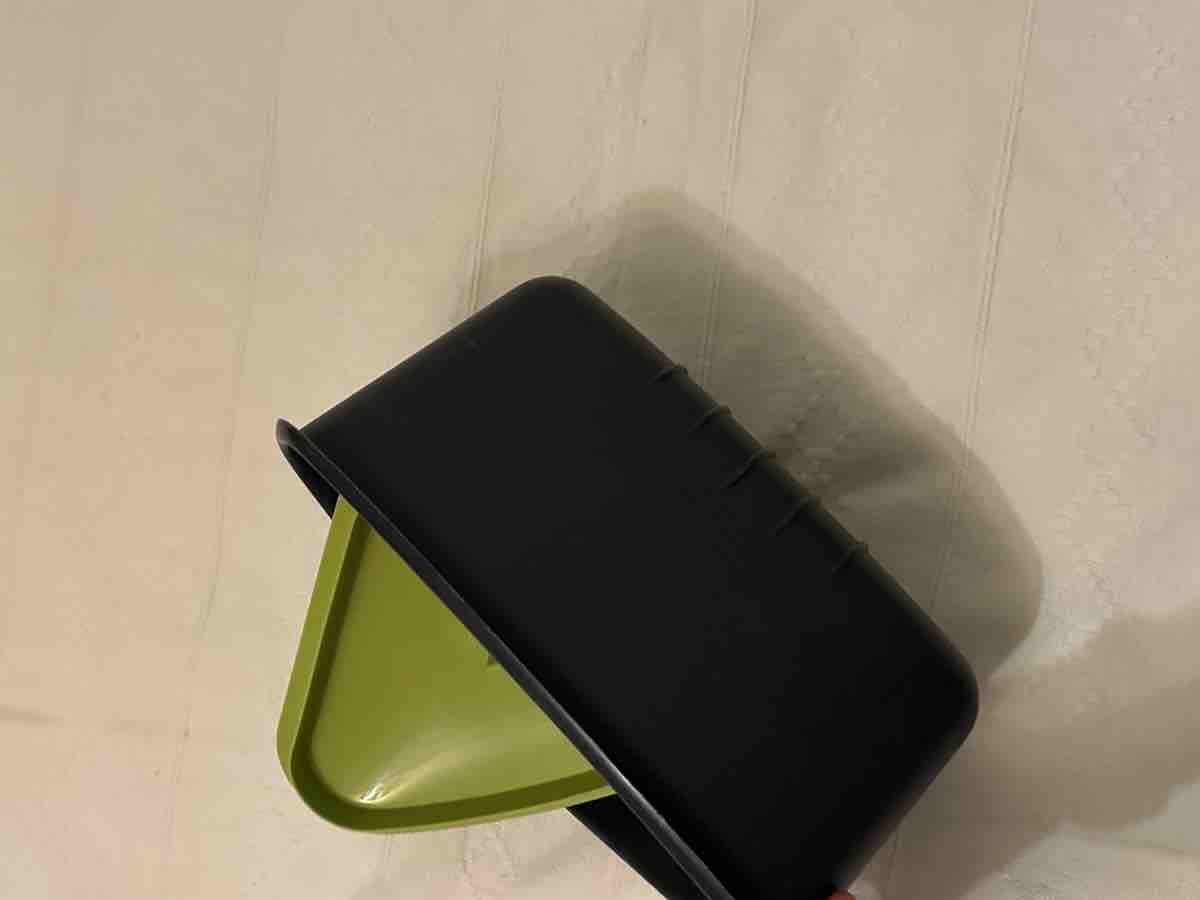 Tupperware Contenitori & Simili: Plastic Bio Waste Container Tupperware Green Grey – Usato da Zürich venduto da car_68nt 5