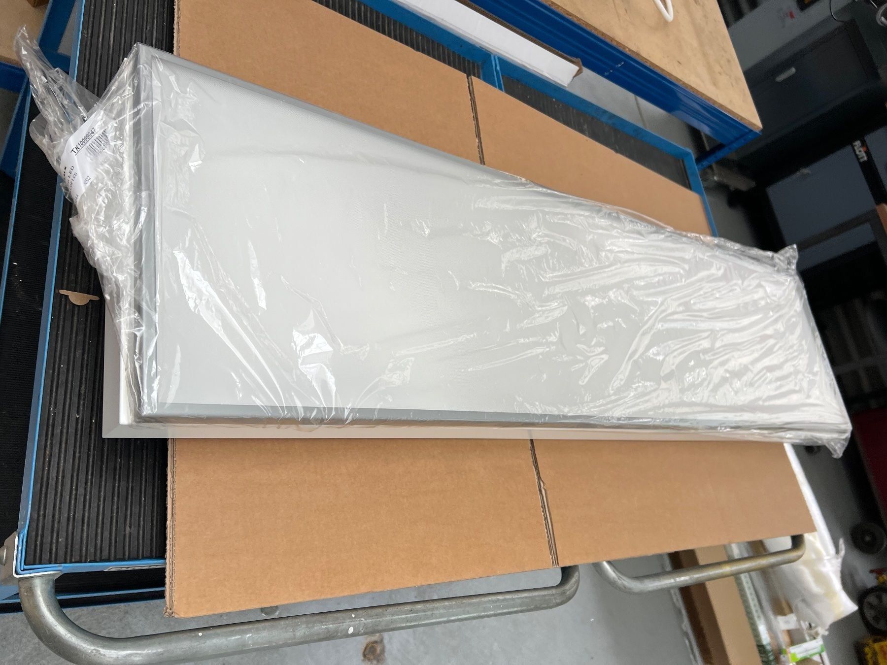 Lampade: TRILUX BELVISO D2 – Nuovo e nell'imballaggio originale da Mägenwil venduto da BackInWhite 6