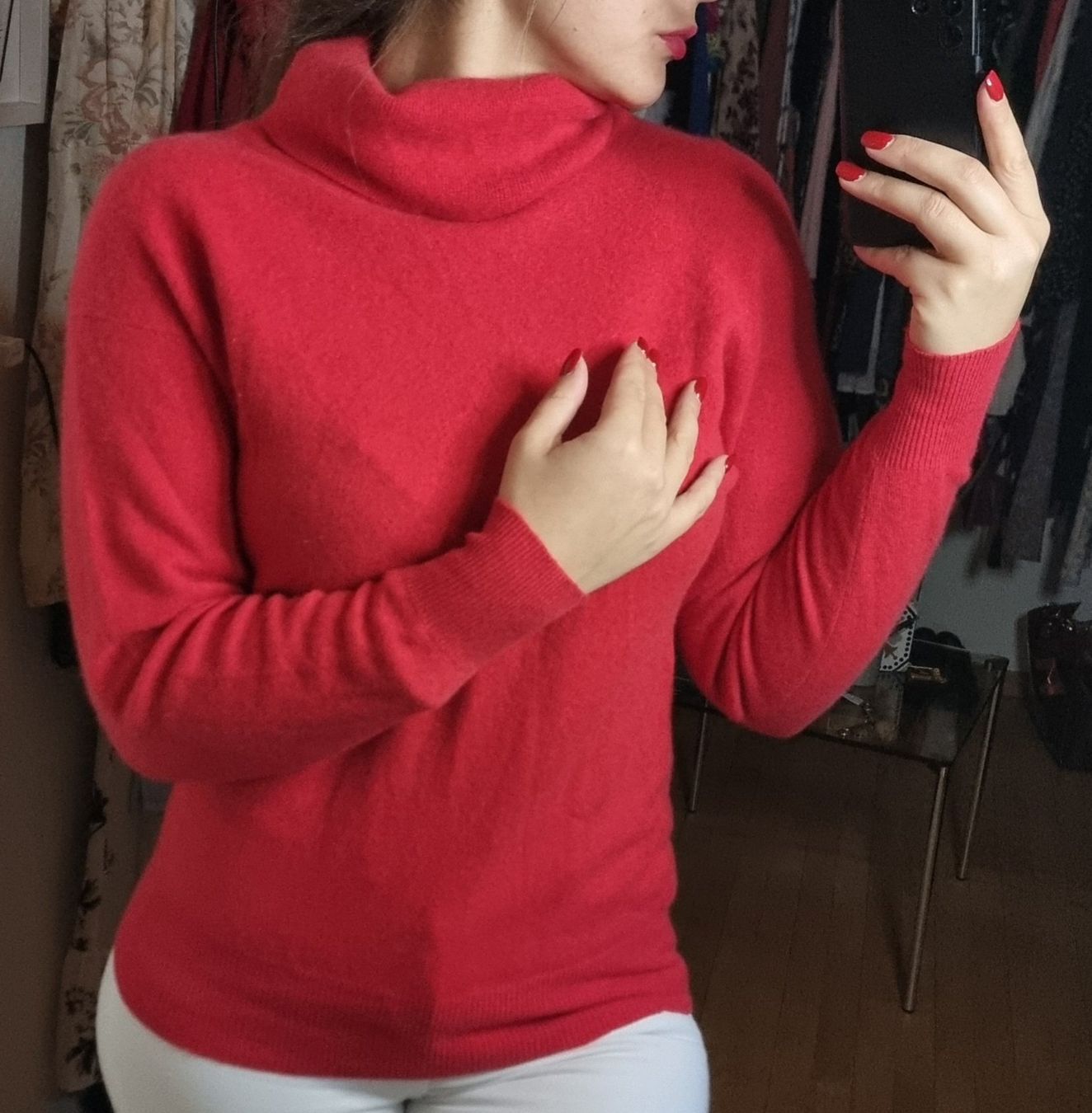 Pulls & Sweat-shirts: Kuscheliger Kaschmir Rollkragenpullover Rot Gr. 38/40 & 40 – D'occasion à Wald ZH par CapLux 2