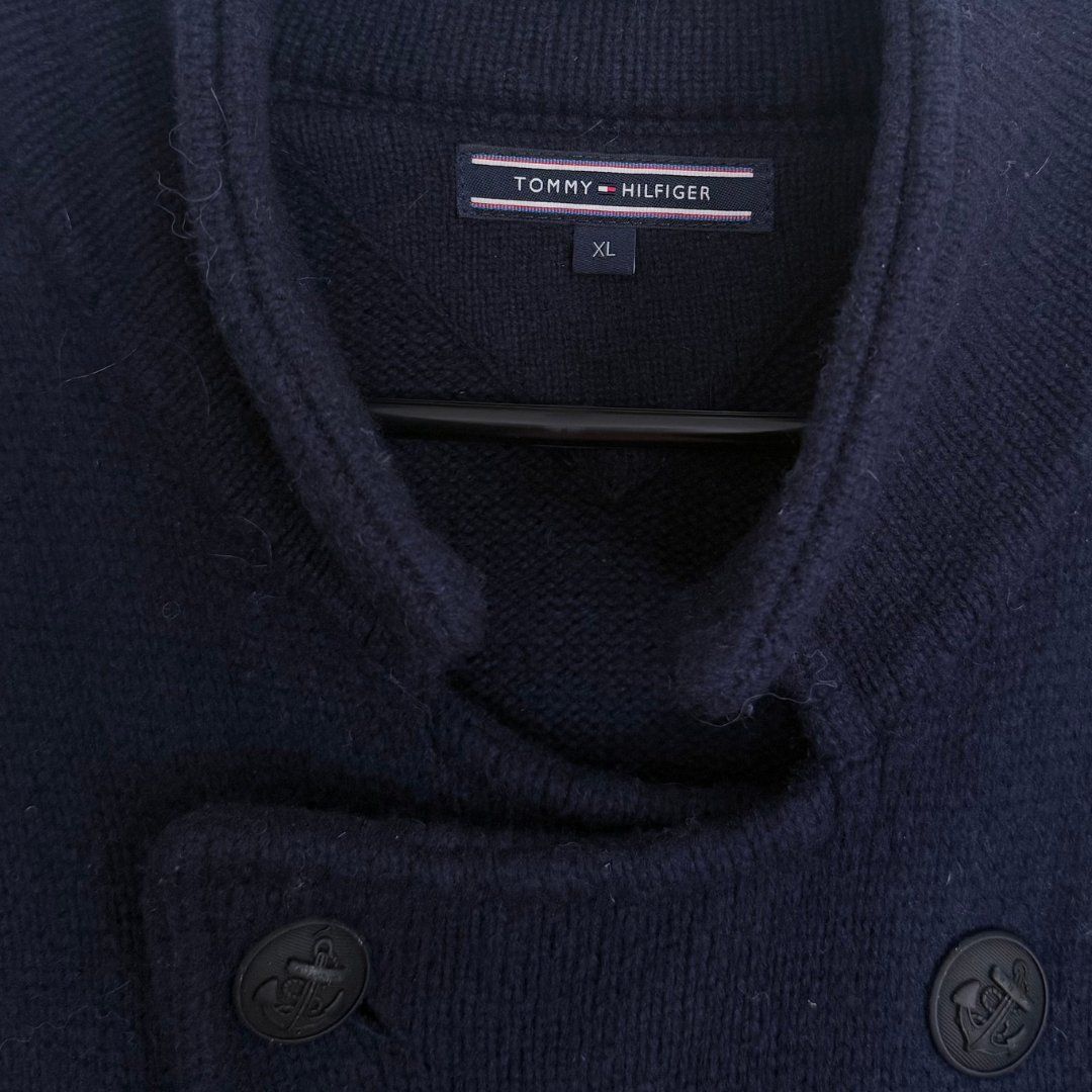 Tommy Hilfiger Jacken: TOMMY HILFIGER Pull / Veste Bleu Marine - Taille XL – Gebraucht aus Vevey von secondlifevevey 1