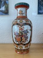 Asiatische Porzellan-Vase (Satsuma-Stil)
